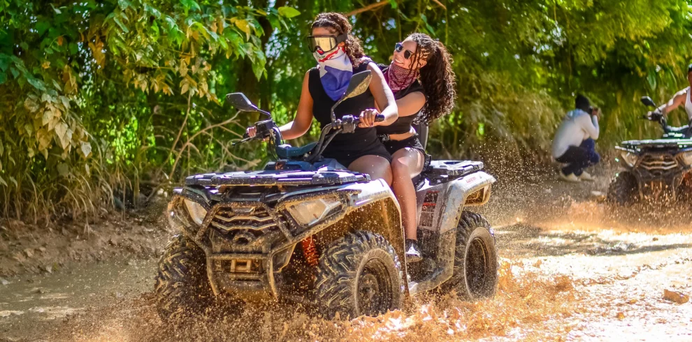 Chicas Buggy, ATV, Aventuras Punta Cana