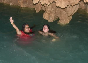 Mujeres en cueva - Aventura Punta Cana